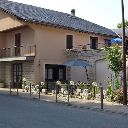 Bed and Breakfast Au Pont De La Gineze Barjac  Exterior foto